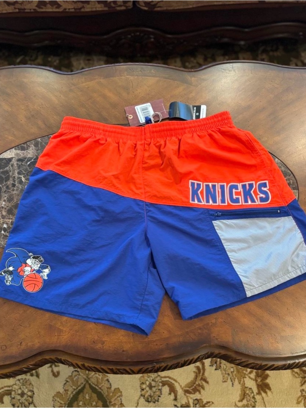 New York Knicks Mitchell & Ness Utility Shorts With The Side Zipper Size Large